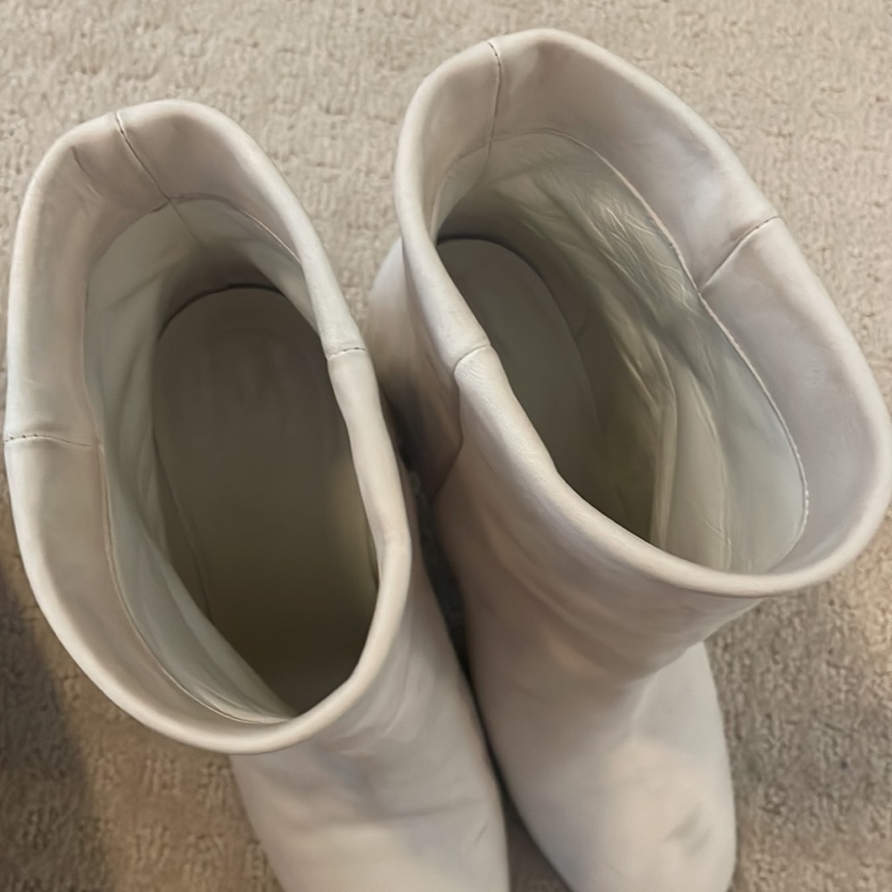 Vince “Felton Nubuck Ankle Boots” - Picture 8 of 8